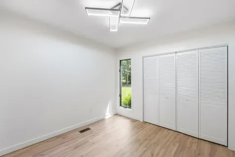 3N010 Lakeview Court West Chicago IL 60185