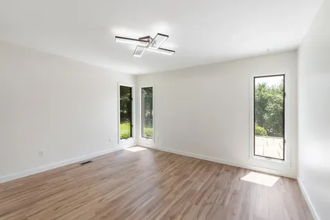 3N010 Lakeview Court West Chicago IL 60185