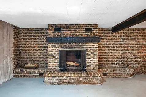 262 South 19th Street St. Charles IL 60174