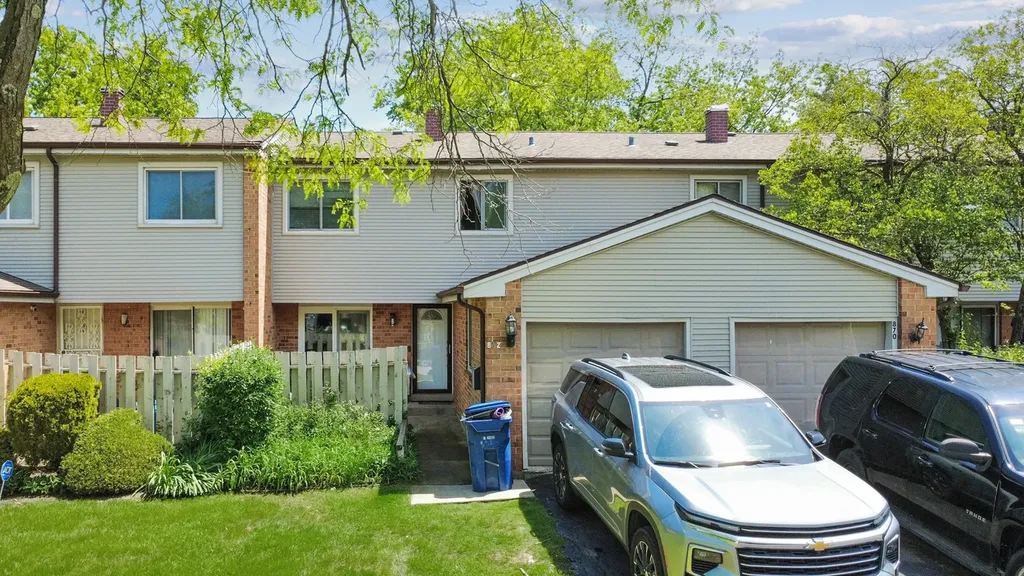 872 Greenbriar Lane University Park IL 60484
