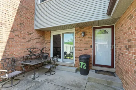 872 Greenbriar Lane University Park IL 60484