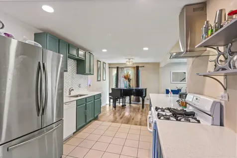 872 Greenbriar Lane University Park IL 60484