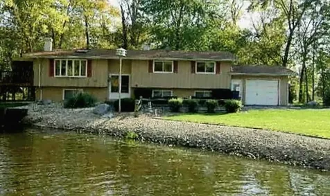 41511 North Country Club Drive Antioch IL 60002