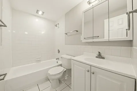 120 Adobe Circle Carpentersville IL 60110
