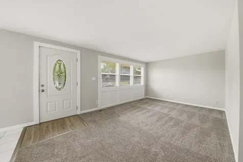 120 Adobe Circle Carpentersville IL 60110