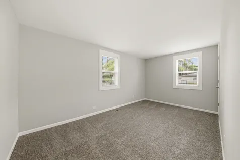 120 Adobe Circle Carpentersville IL 60110