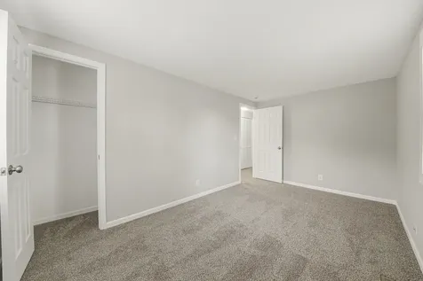 120 Adobe Circle Carpentersville IL 60110