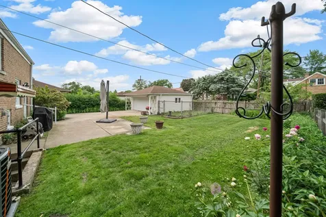 5320 Suffield Court Skokie IL 60077