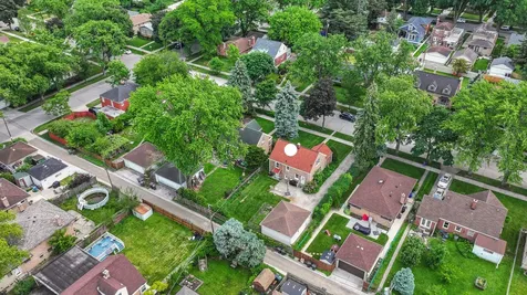 5320 Suffield Court Skokie IL 60077