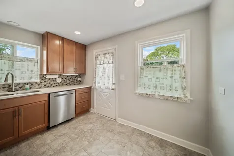 5320 Suffield Court Skokie IL 60077