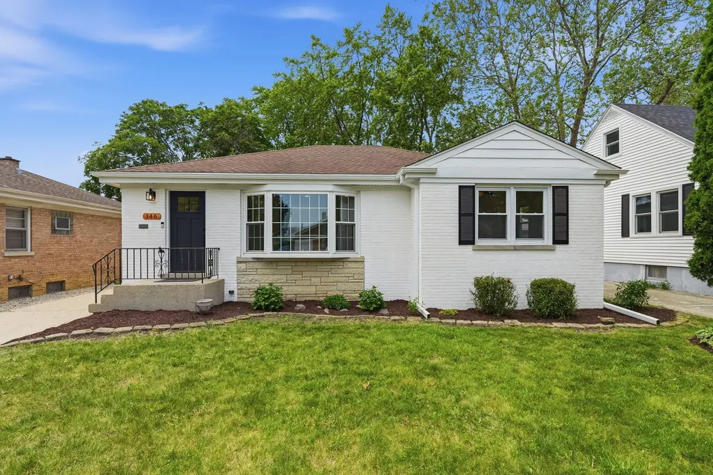 146 South Fremont Street Palatine IL 60067