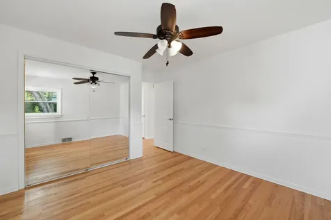 146 South Fremont Street Palatine IL 60067