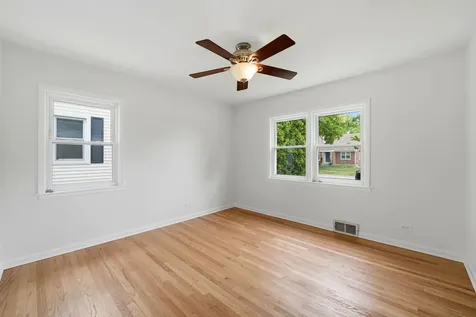 146 South Fremont Street Palatine IL 60067
