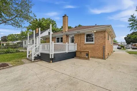 146 South Fremont Street Palatine IL 60067