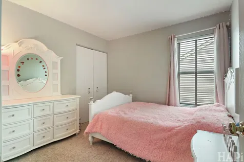 346 Prairie Mist Drive Round Lake IL 60073