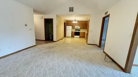 1047 Kleemann Drive Clinton IL 61727
