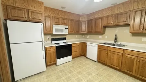 1047 Kleemann Drive Clinton IL 61727