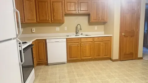 1047 Kleemann Drive Clinton IL 61727