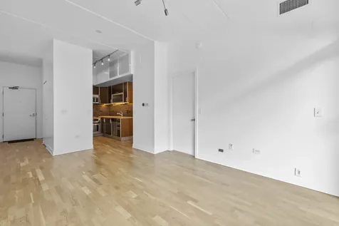 650 West Wayman Street Chicago IL 60661