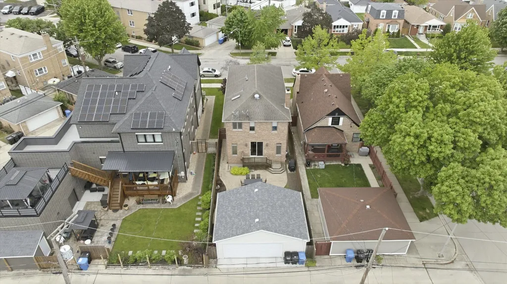 6057 North Tripp Avenue Chicago IL 60646