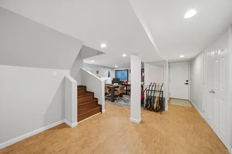 6057 North Tripp Avenue Chicago IL 60646