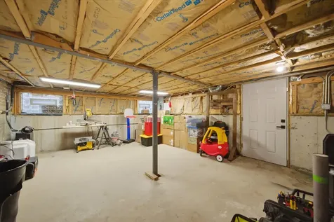 6057 North Tripp Avenue Chicago IL 60646