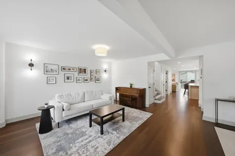 6057 North Tripp Avenue Chicago IL 60646