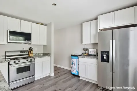 1904 Joanna Avenue Zion IL 60099
