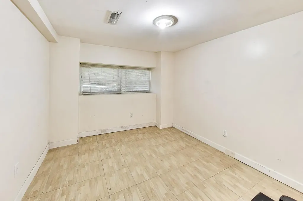 2835 South Millard Avenue Chicago IL 60623