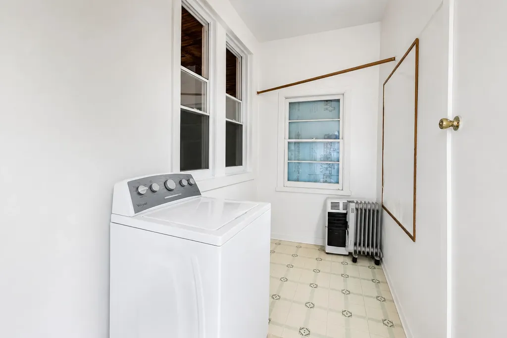 2835 South Millard Avenue Chicago IL 60623