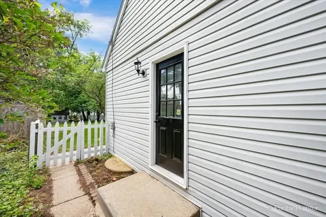 604 Rome Avenue Rockford IL 61107