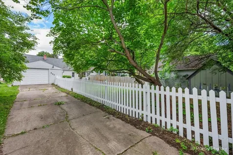 604 Rome Avenue Rockford IL 61107