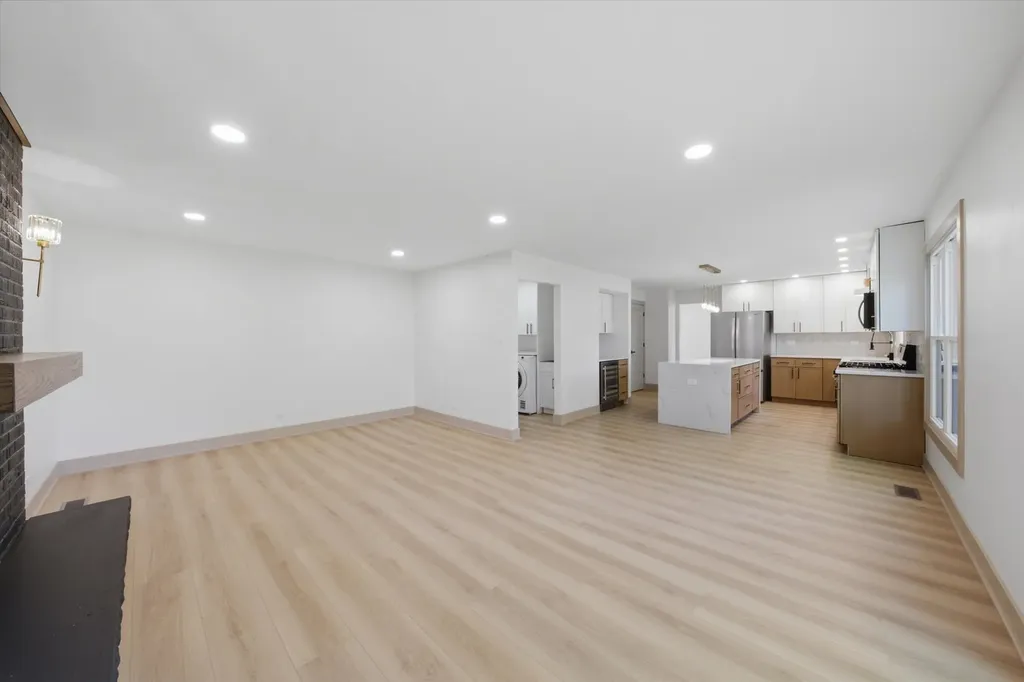 421 Russet Avenue Naperville IL 60565