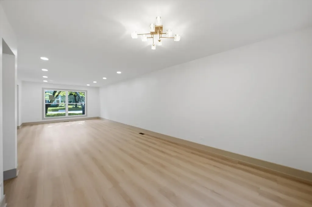 421 Russet Avenue Naperville IL 60565