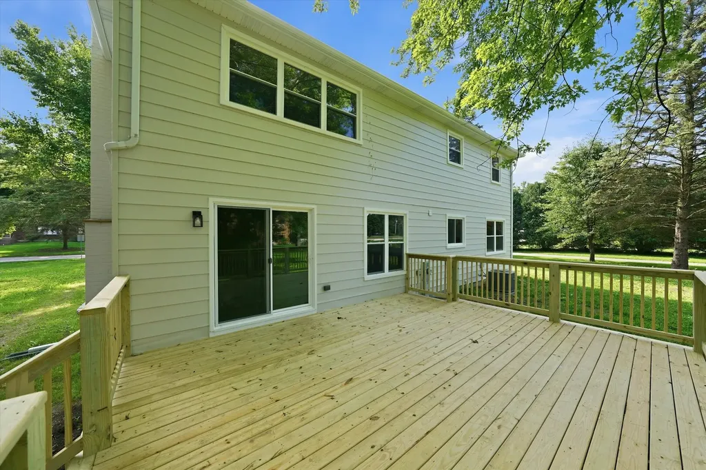 421 Russet Avenue Naperville IL 60565