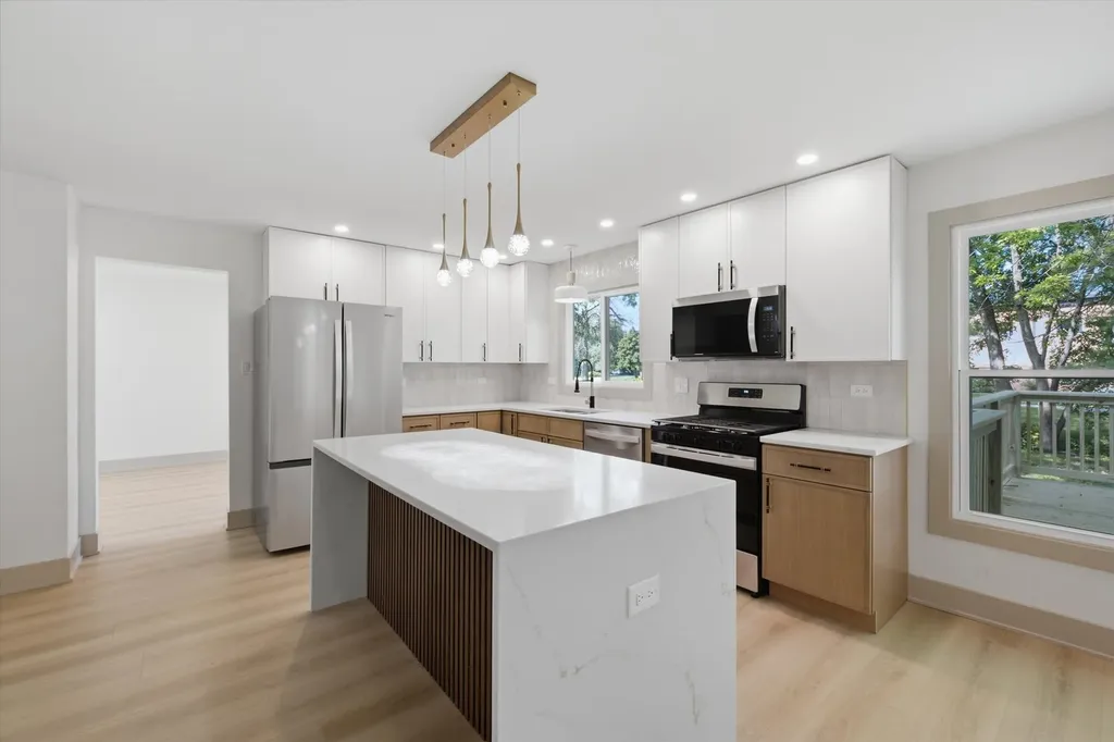 421 Russet Avenue Naperville IL 60565