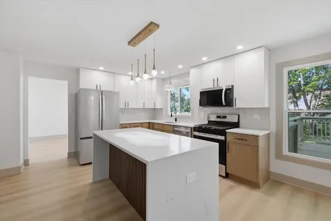 421 Russet Avenue Naperville IL 60565