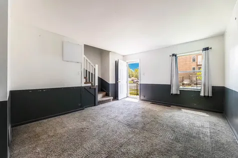652 East 105th Place Chicago IL 60628