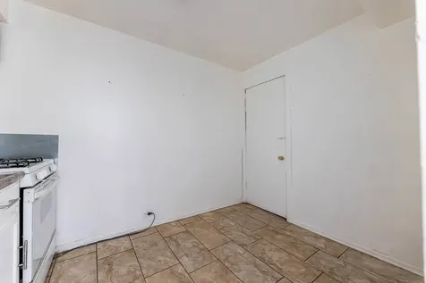 652 East 105th Place Chicago IL 60628