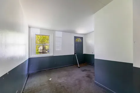 652 East 105th Place Chicago IL 60628