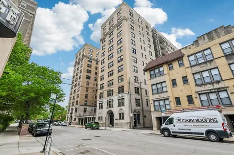 1755 East 55th Street Chicago IL 60615