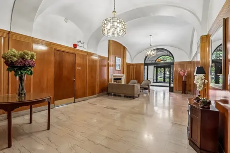 1755 East 55th Street Chicago IL 60615