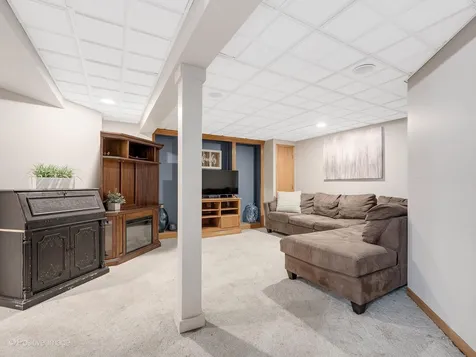 2255 Durand Drive Downers Grove IL 60515