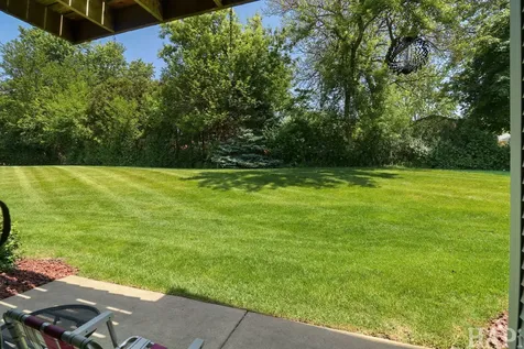 320 North Thornwood Drive Mchenry IL 60050