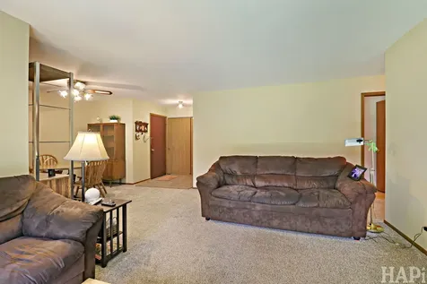 320 North Thornwood Drive Mchenry IL 60050