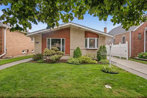 13041 South Muskegon Avenue Chicago IL 60633