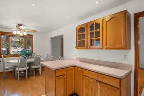 13041 South Muskegon Avenue Chicago IL 60633