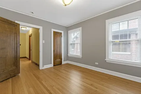 166 Akenside Road Riverside IL 60546