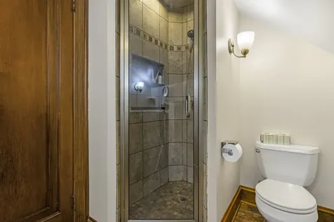 166 Akenside Road Riverside IL 60546
