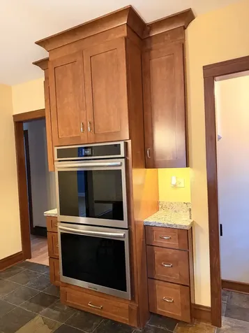 166 Akenside Road Riverside IL 60546